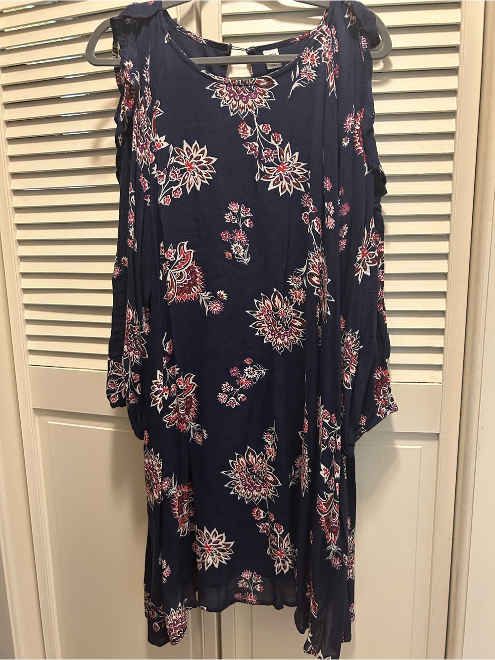 Old Navy Navy Floral Cold-Shoulder Midi Dress with Pink Accents